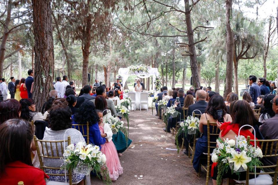 En el altar