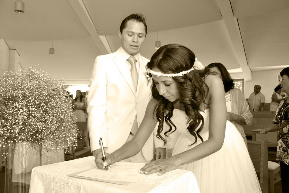 Fotografía de firma de pareja