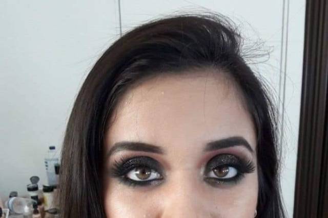 Novia con smokey eye