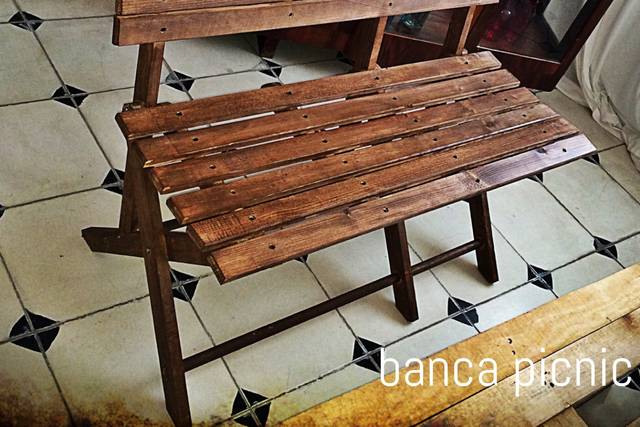 COMO HACER MESA PLEGABLE CON PALLETS// DIY// how to make folding table with  pallets 