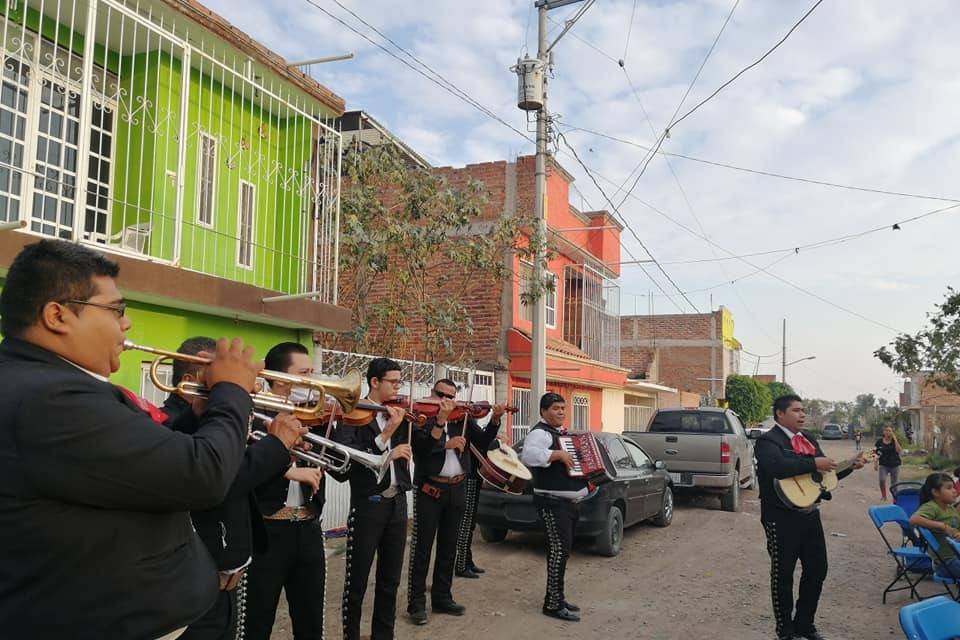 Mariachi Gallos de Oro