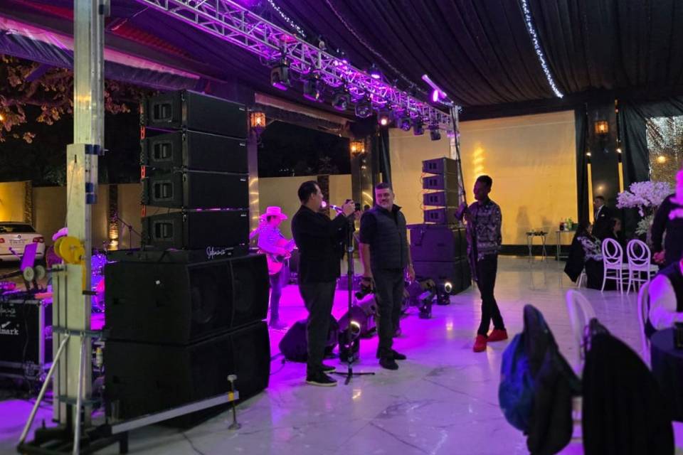 Microfonos en renta