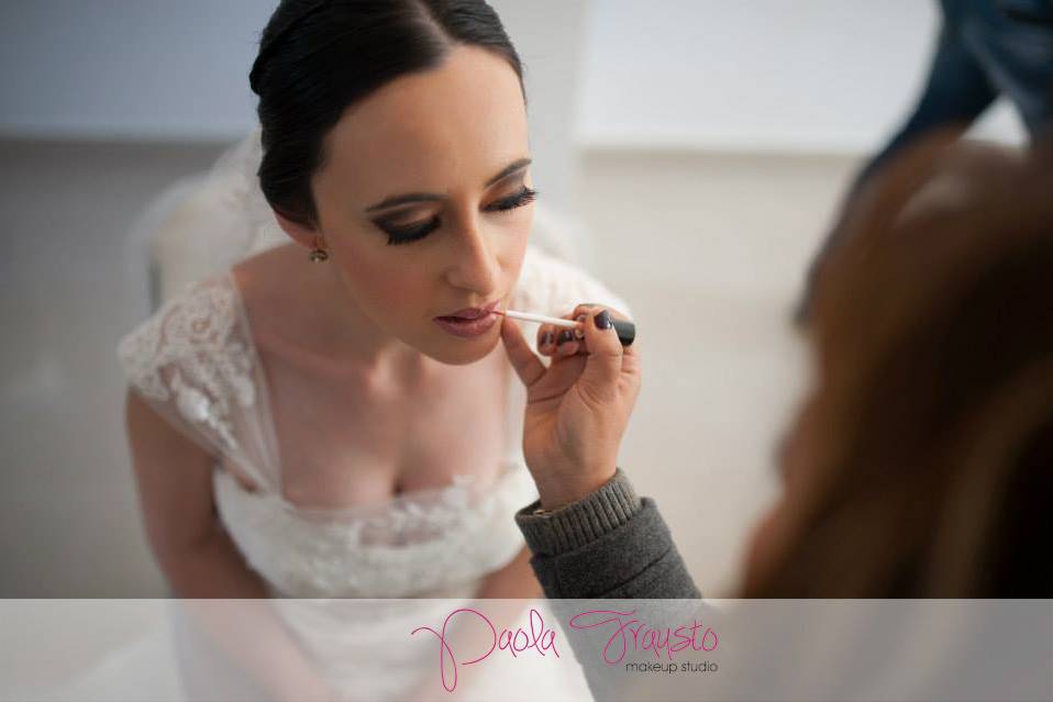 Paola Frausto Makeup Studio