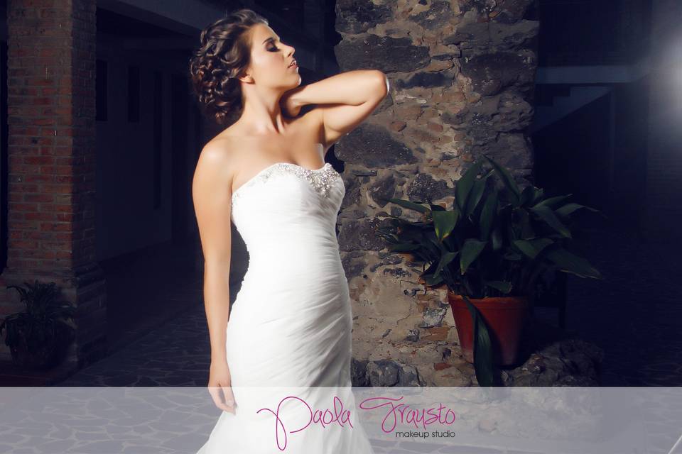 Paola Frausto Makeup Studio