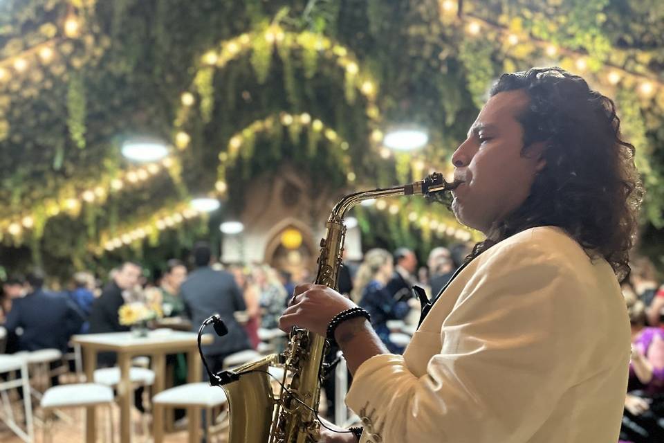 Saxofón para recepción de boda