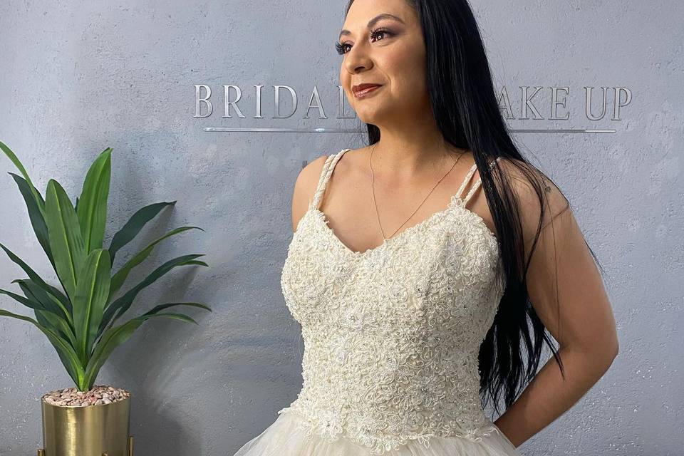 Bruna Hyseni Makeup Studio