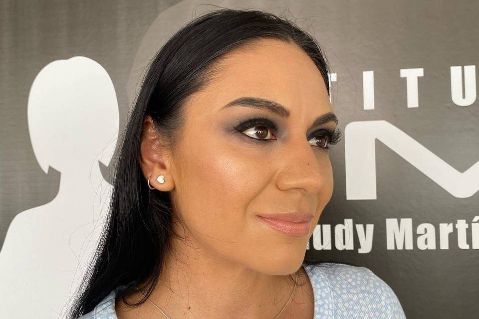 Bruna Hyseni Makeup Studio