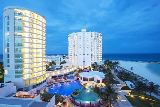 Reflect Cancun