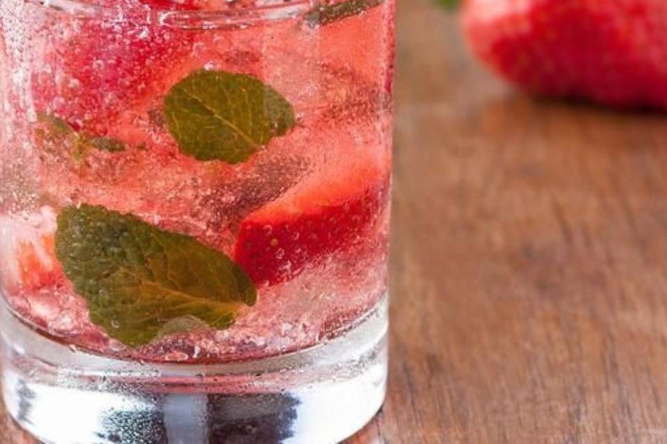 Mezcal y Fresa