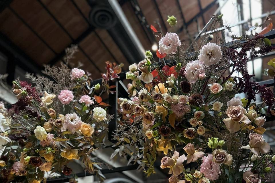 Arco de flores y luz led