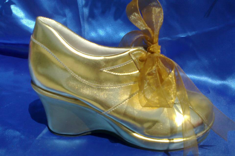 Zapatos dorados
