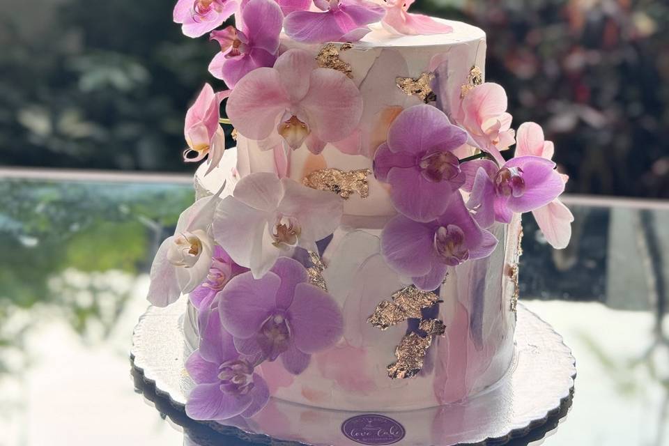 Pastel con orquídeas