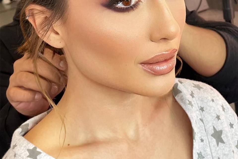 Maquillaje con smoke eyes