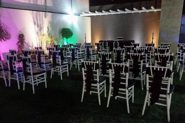 Boda civil en jardín