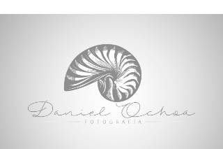 Daniel Ochoa Fotografía Logo