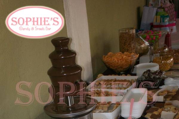 Fuente de chocolate con snack