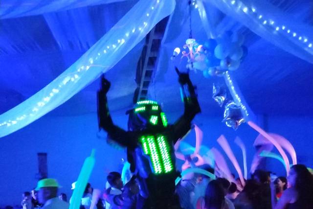 Robot led
