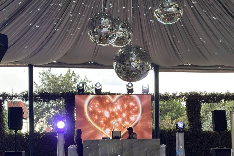 Nuestro montaje con pantalla