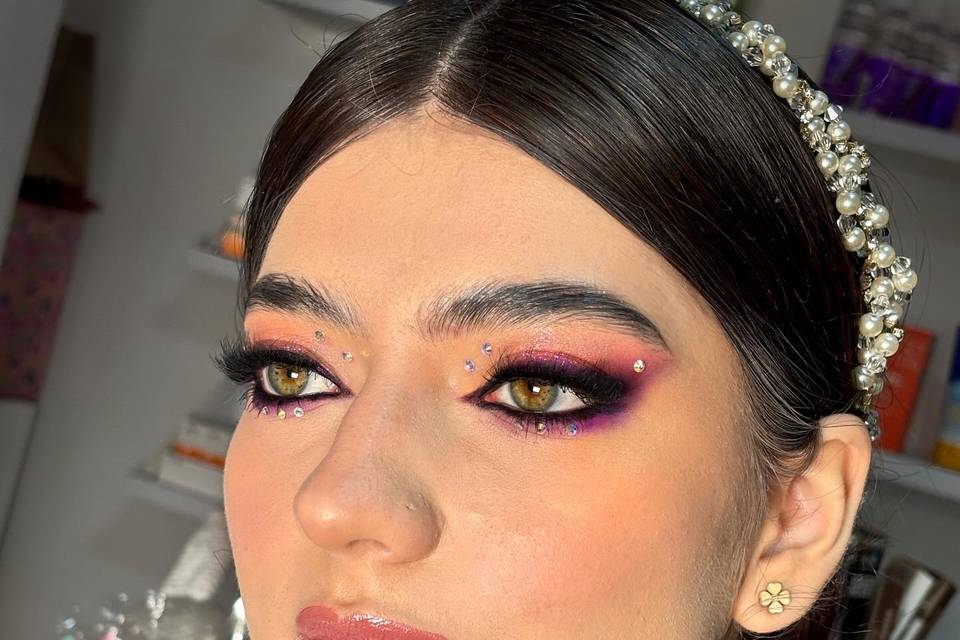 Maquillaje para novia en tonos rosas