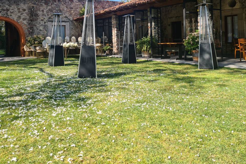 Calentadores en jardín