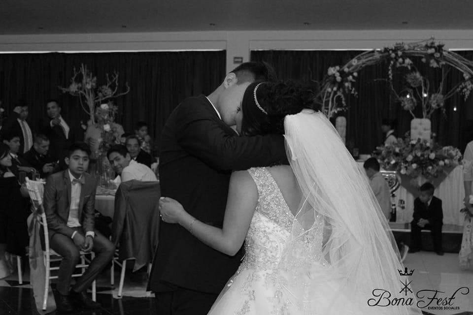 BLACK&WITHE