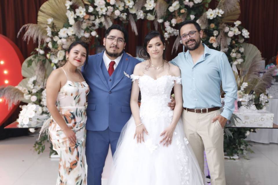 FAMILIA Y AMOR