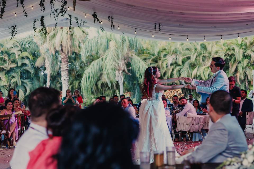 Baile de novios carpa