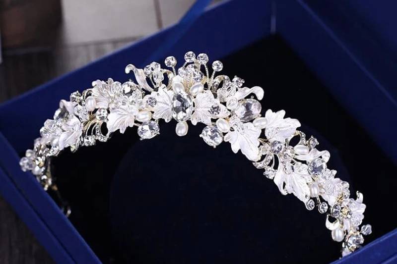 Tiara plata