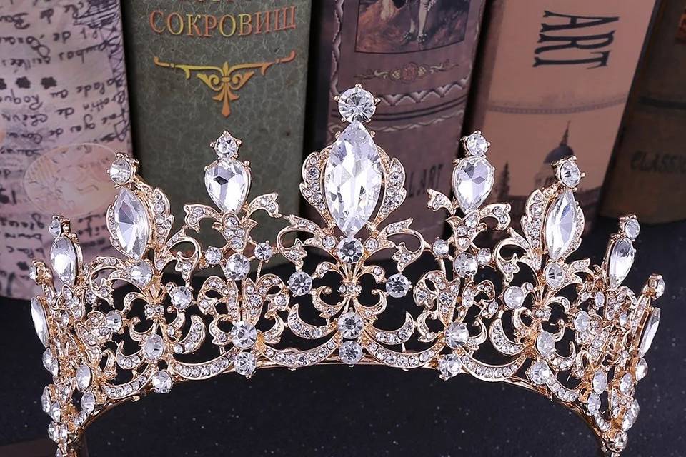 Tiara gold