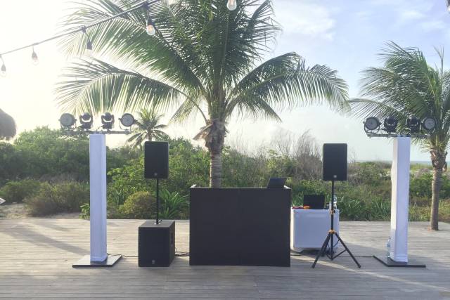 DJ set up